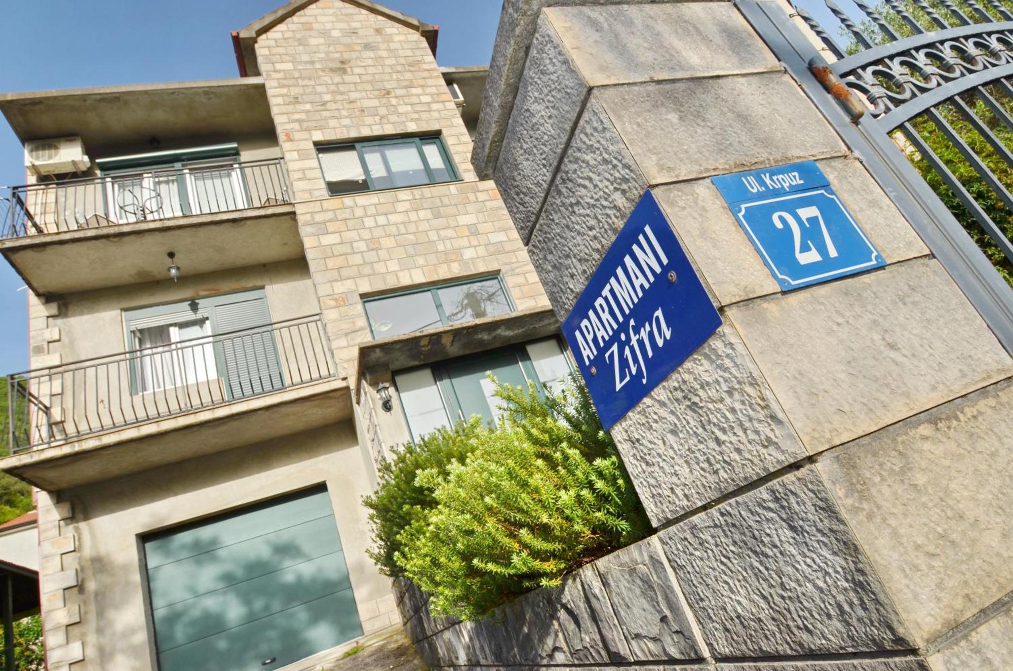 Apartments Dinko Zifra Tivat Zewnętrze zdjęcie