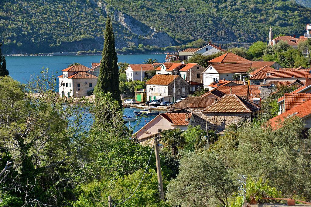 Apartments Dinko Zifra Tivat Zewnętrze zdjęcie