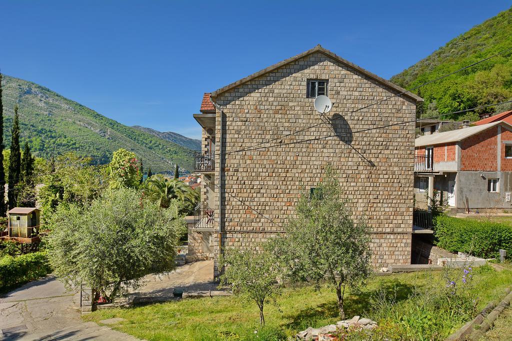 Apartments Dinko Zifra Tivat Zewnętrze zdjęcie