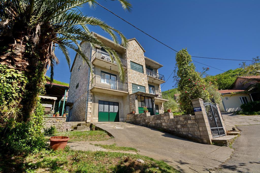 Apartments Dinko Zifra Tivat Zewnętrze zdjęcie